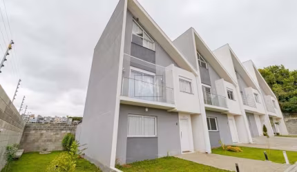 Casa em condomínio fechado com 3 quartos à venda na Rua Marumby, 2851, Campo Comprido, Curitiba por R$ 1.099.000