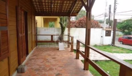 Casa para Venda - 110m², 3 dormitórios, sendo 1 suites, 3 vagas - Nonoai