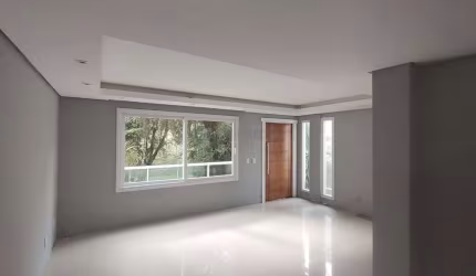 Casa 3 dorm. 1 Suíte + 3 vagas 223m² Cavalhada - Porto Alegre