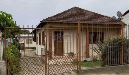 Casa para Venda - 146m², 4 dormitórios, 4 vagas - Cavalhada