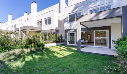 Casa Condominio para Venda - 450m², 3 dormitórios, sendo 3 suites, 3 vagas - Pedra Redonda