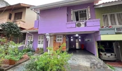 Casa Condominio para Venda - 201m², 3 dormitórios, sendo 1 suites, 2 vagas - Tristeza