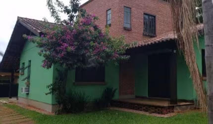 Casa 2 suítes com vaga de garagem no bairro Nossa Senhora de Fátima em Gramado