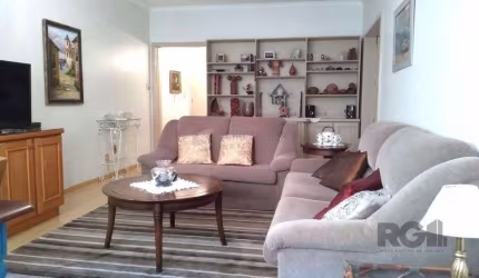 Apartamento 129m² - 3 dormitórios, 3 banheiros e 1 vaga de garagem no bairro São João