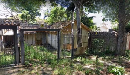 Casa 143m² - 3 dormitórios, 2 vagas no bairro Santa Tereza