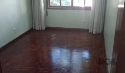 Apartamento 84m² - 3 dormitórios e 1 vaga no bairro Petrópolis