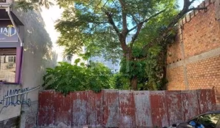 Terreno em Porto Alegre, no bairro Tristeza, à venda.