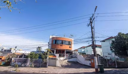 Edifício Comercial em Cavalhada