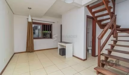 Casa 110m² - 3 dormitórios, 1 vaga no bairro Aberta dos Morros