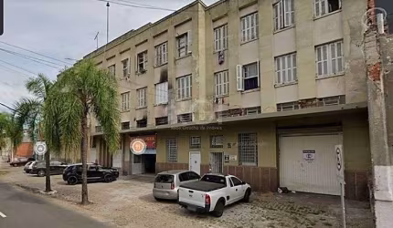 Edifício Comercial em Floresta