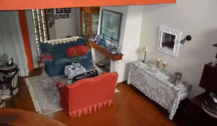 Casa para Venda - 290m², 3 dormitórios, sendo 1 suites, 3 vagas - Nonoai