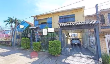 Casa para Venda - 229.6m², 3 dormitórios, sendo 1 suites, 4 vagas - Cavalhada