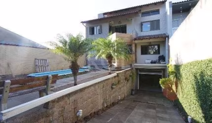 Casa para Venda - 300m², 2 dormitórios, sendo 1 suites, 8 vagas - Nonoai
