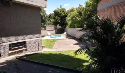 Casa para Venda - 300m², 5 dormitórios, sendo 1 suites, 1 vaga - Ipanema