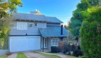 Casa para Venda - 206m², 3 dormitórios, sendo 1 suites, 4 vagas - Ipanema
