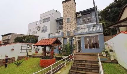 Casa para Venda - 300m², 3 dormitórios, sendo 1 suites, 2 vagas - Ipanema