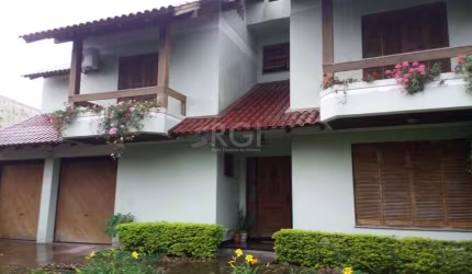 Casa para Venda - 432m², 3 dormitórios, 1 vaga - Tristeza