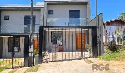 Casa Condominio em Porto Alegre, no bairro Tristeza, com 3 dormitório(s), e 3 banheiros, à venda.