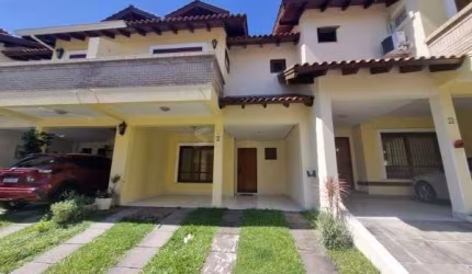 Casa Condominio para Venda - 192.99m², 3 dormitórios, sendo 1 suites, 2 vagas - Cavalhada