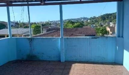 Casa em Porto Alegre, no bairro Cavalhada, com 3 dormitório(s), e 3 banheiros, à venda.