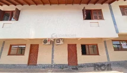 Casa Condominio em Porto Alegre, no bairro Coronel Aparício Borges, com 2 dormitório(s), e 2 banheiros, à venda.