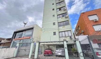 Apartamento em Porto Alegre, no bairro Medianeira, com 3 dormitório(s), e 3 banheiros, à venda.