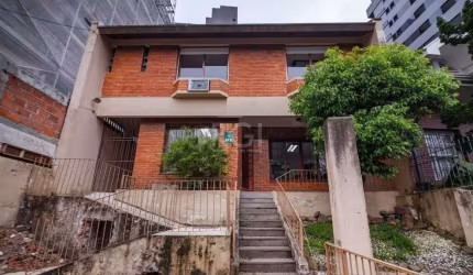 Casa Com 3 dormitórios Para Comprar , 300 m² - Rio Branco - Porto Alegre/RS