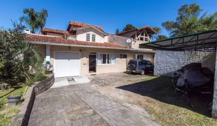 Casa para Venda - 281m², 3 dormitórios, sendo 1 suites, 3 vagas - Jardim Isabel