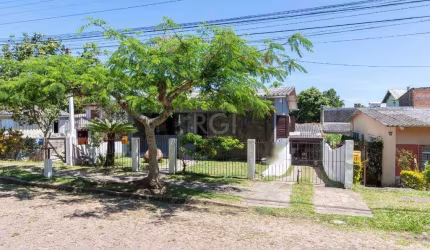 Casa para Venda - 110m², 2 dormitórios, sendo 1 suíte, 3 vagas - Espirito Santo