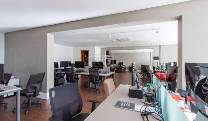 Cobertura Comercual para Venda - 225,39m², 3 vagas cobertas - Bela Vista