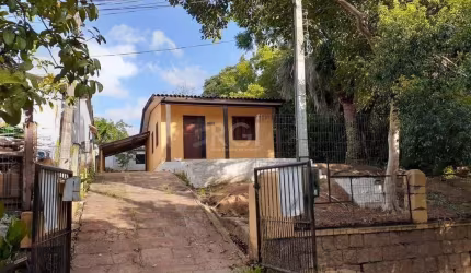 Casa para Venda - 80m², 2 dormitórios, 3 vagas - Belém Novo