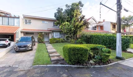 Casa Condominio para Venda - 300m², 4 dormitórios, sendo 2 suites, 2 vagas - Ipanema