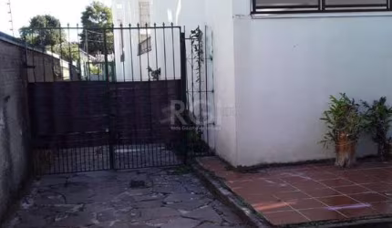 Casa para Venda - 50m², 2 dormitórios, Tristeza