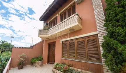 Casa Condominio para Venda - 240m², 3 dormitórios, sendo 1 suites, 3 vagas - Tristeza