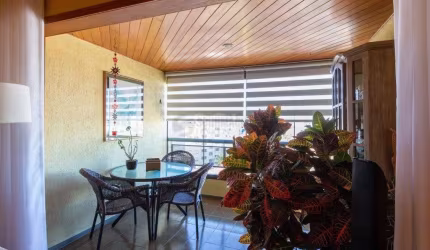 Apartamento para Venda - 104m², 3 dormitórios, sendo 1 suites, 1 vaga - Floresta