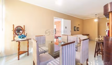 Casa térrea à venda, com 2 suites, 3 banheiros, edicula, pátio, 2 vagas - Bairro Medianeira