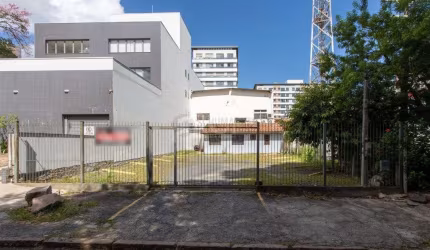 terreno com 298,30 m2 de área Total, medindo 12,64 X 23,60