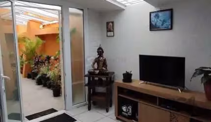 Apartamento garden reformado, 2 quartos, terraço - Bairro Independência