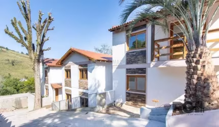 Casa em Condomínio em Cascata