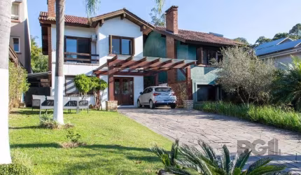Casa em Condomínio em Belém Novo