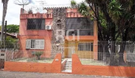 Casa para Venda - 190m², 3 dormitórios, sendo 1 suites, 2 vagas - Cavalhada