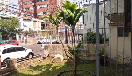 Casa para Venda - 130m², 2 dormitórios, 1 vaga - Cidade Baixa