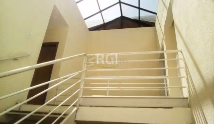 Predio para Venda - 329m², 0 dormitórios, Floresta