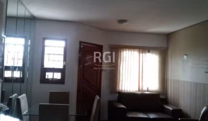 Casa para Venda - 59m², 2 dormitórios, 2 vagas - Jardim Algarve