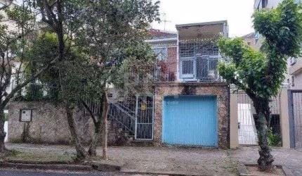 Casa de 3 dormitórios, 2 vagas - Petrópolis