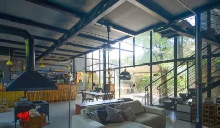 Casa sobrado na Cidade Baixa