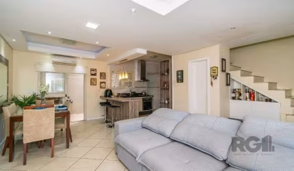 Casa sobrado no Sarandi de 3 dormitórios e vaga