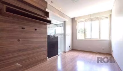 Apartamento de 2 dormitórios e vaga Desocupado