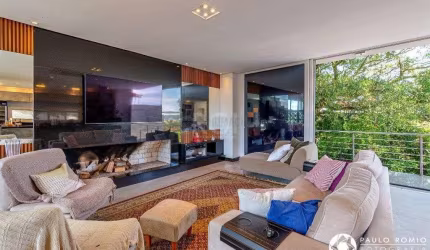 Casa Condominio para Venda - 382m², 3 dormitórios, sendo 3 suites, 2 vagas - Querência