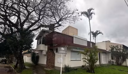 Casa Mobiliada 03 Dormitórios Bairro Jardim Verde Ipanema